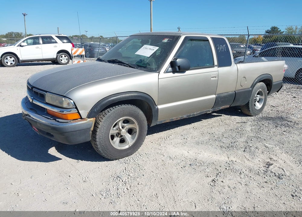 2001 CHEVROLET S-10 LS VIN: 1GCCS19W718173750