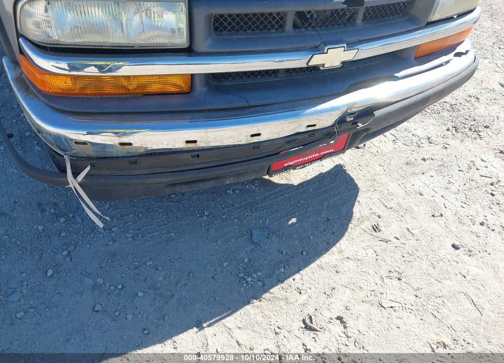 2001 CHEVROLET S-10 LS VIN: 1GCCS19W718173750