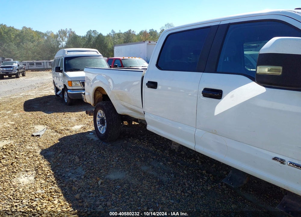 2017 FORD F-350 XL VIN: 1FT8W3BT5HEE57640