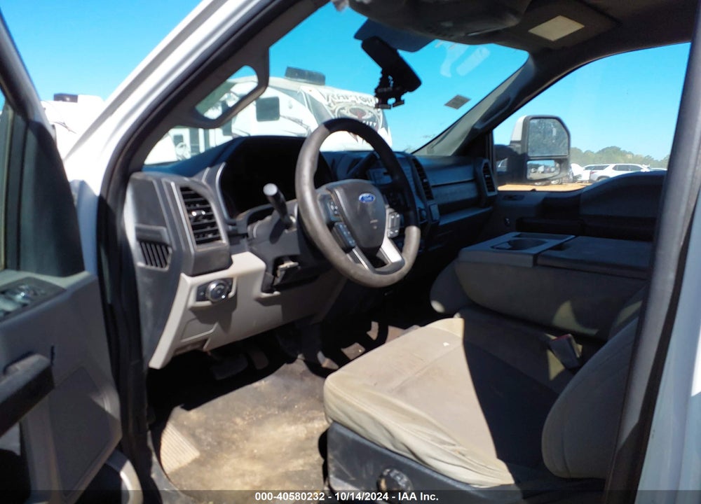 2017 FORD F-350 XL VIN: 1FT8W3BT5HEE57640