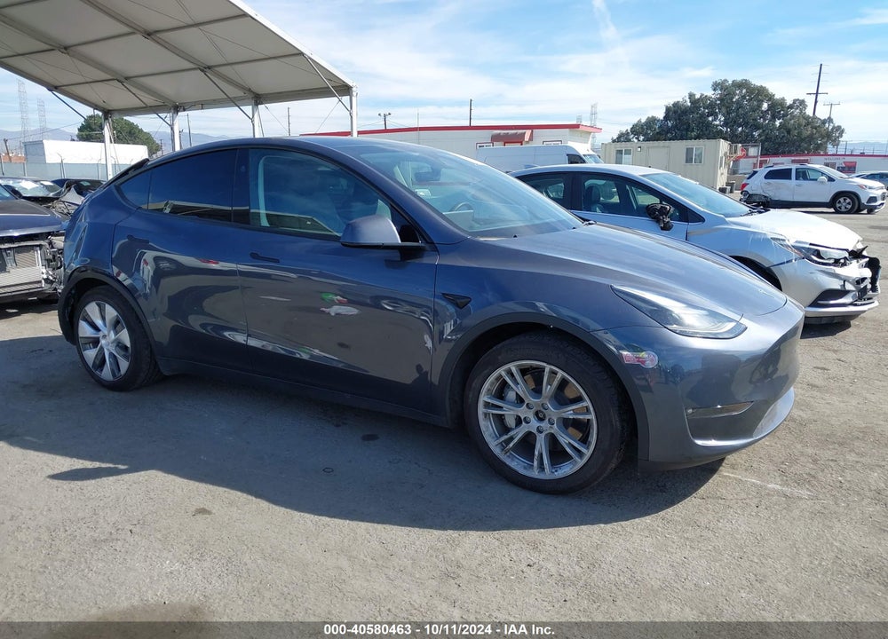 2023 TESLA MODEL Y AWD/LONG RANGE DUAL MOTOR ALL-WHEEL DRIVE VIN: 7SAYGDEEXPF852980