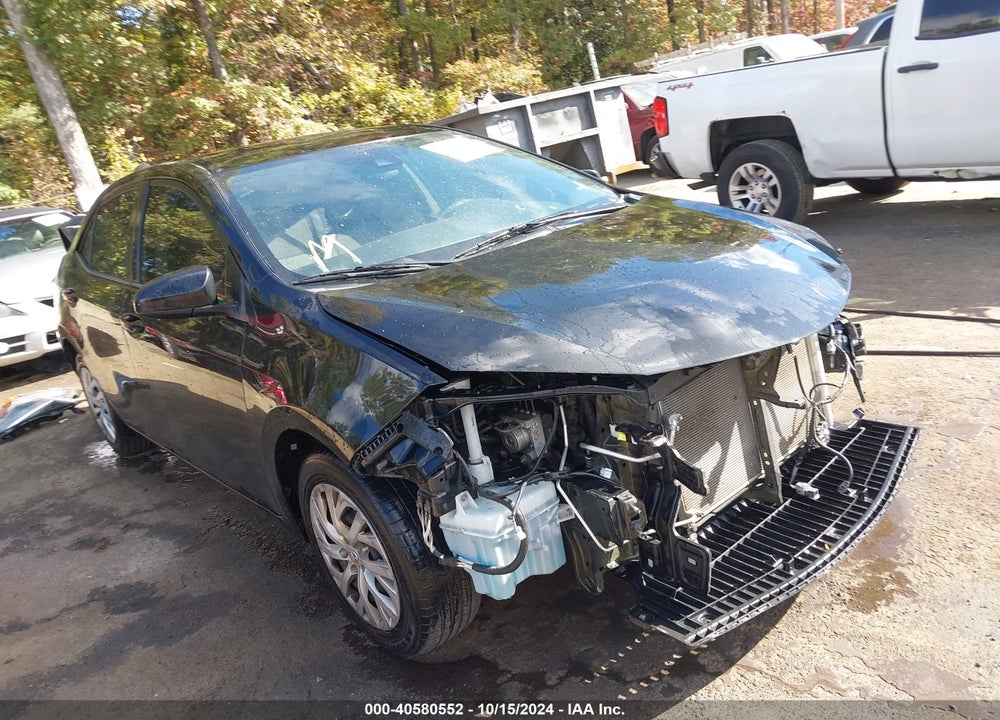 2018 TOYOTA COROLLA LE VIN: 2T1BURHE2JC059933