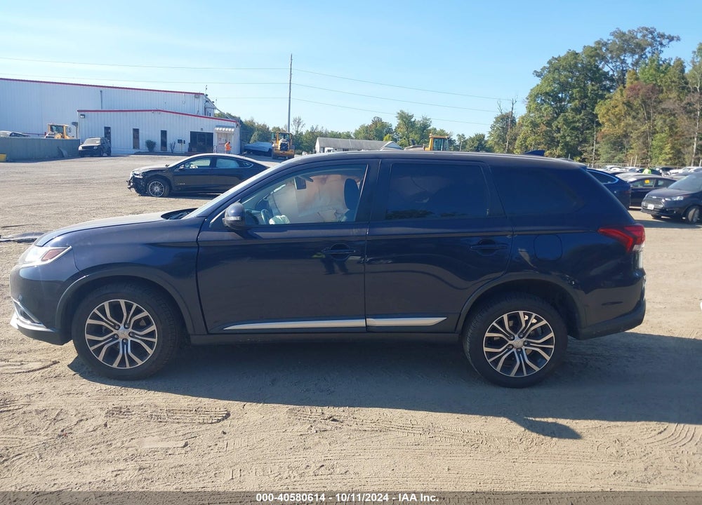 2018 MITSUBISHI OUTLANDER SE VIN: JA4AD3A3XJZ000436