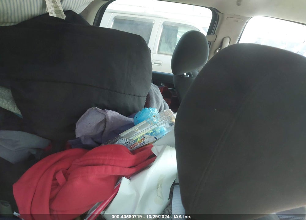 2010 CHEVROLET TAHOE LS VIN: 1GNMCAE03AR219871