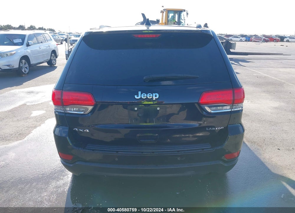 2018 JEEP GRAND CHEROKEE LAREDO E 4X4 VIN: 1C4RJFAG0JC195276