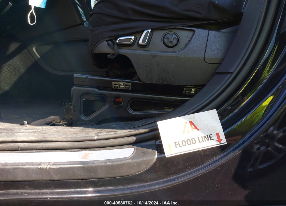2014 AUDI Q7 VIN: WA1DGAFE7ED017717
