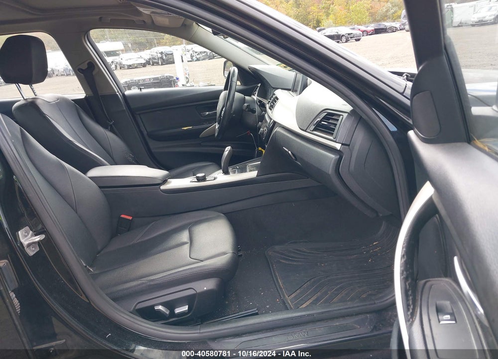 2016 BMW 320I XDRIVE VIN: WBA8E5G56GNT40508