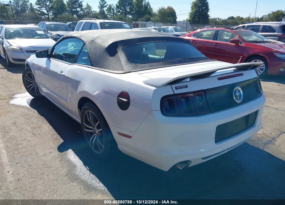 2014 FORD MUSTANG V6 VIN: 1ZVBP8EM0E5238629