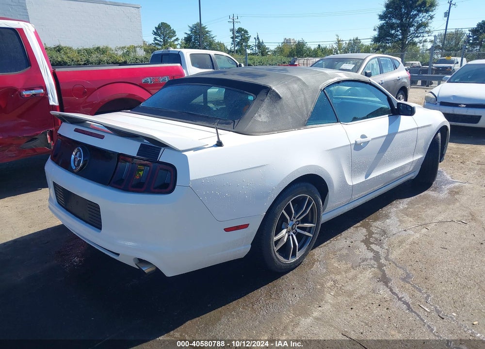 2014 FORD MUSTANG V6 VIN: 1ZVBP8EM0E5238629