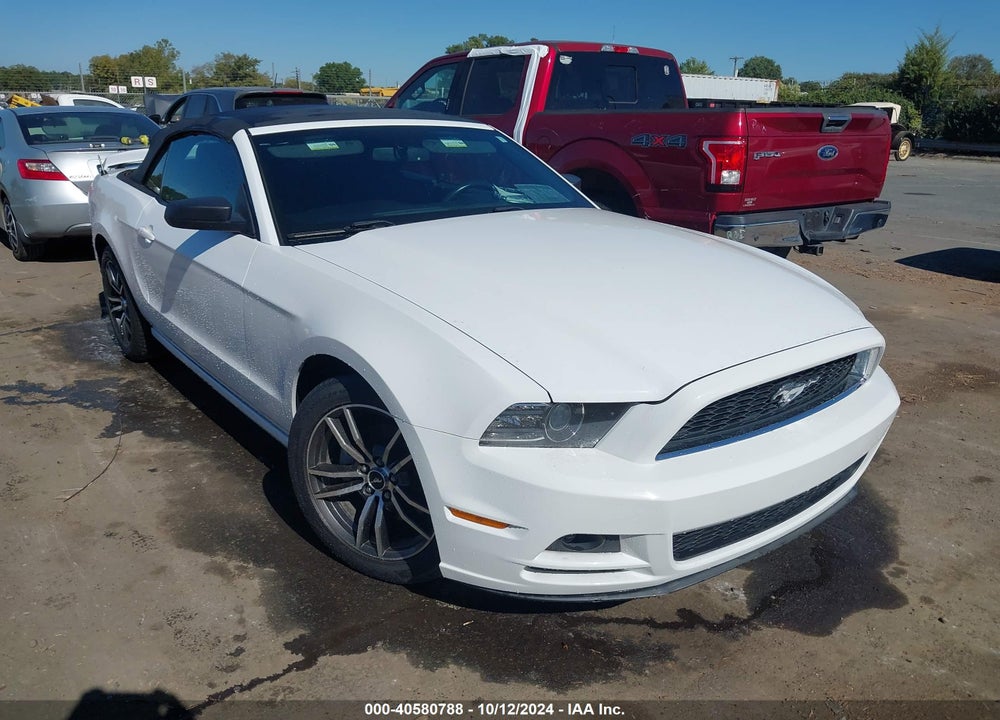 2014 FORD MUSTANG V6 VIN: 1ZVBP8EM0E5238629
