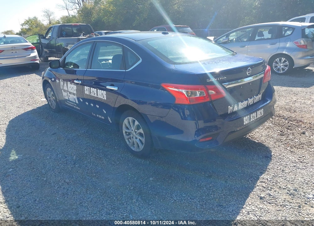2018 NISSAN SENTRA SV VIN: 3N1AB7AP2JY215652