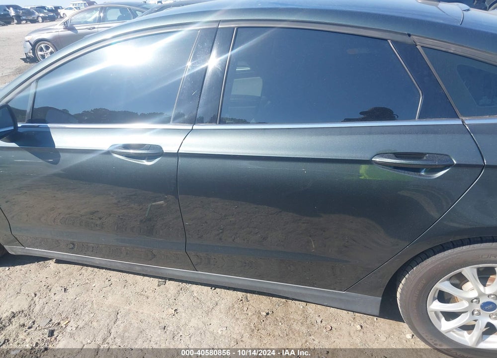 2015 FORD FUSION S VIN: 3FA6P0G71FR117691
