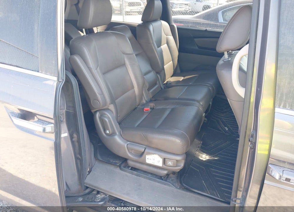 2015 HONDA ODYSSEY EX-L VIN: 5FNRL5H60FB050301