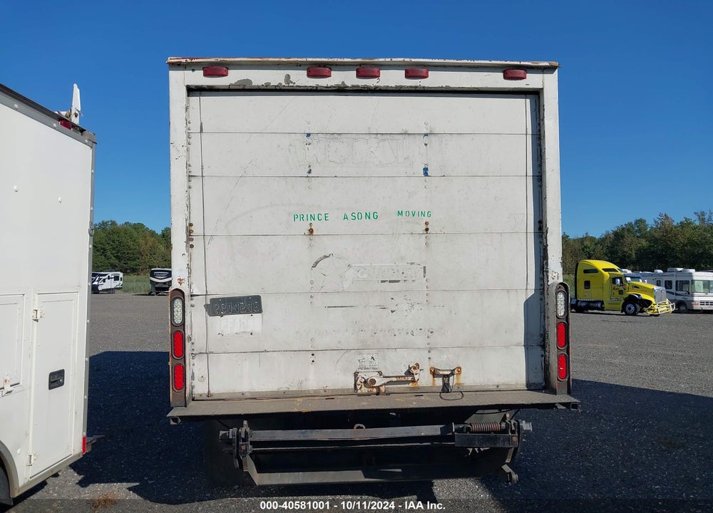 2003 GMC W4S042 14500 GVWR DSL REG VIN: J8DC4B14137008603