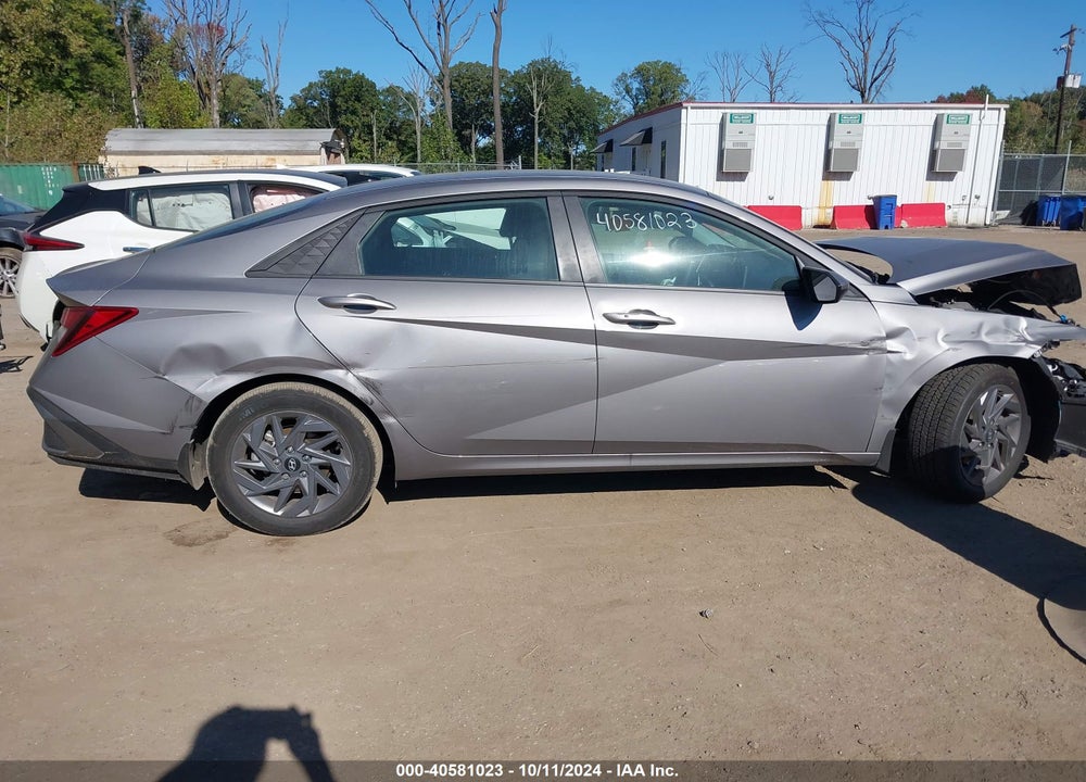 2024 HYUNDAI ELANTRA SEL VIN: KMHLM4DG4RU756965