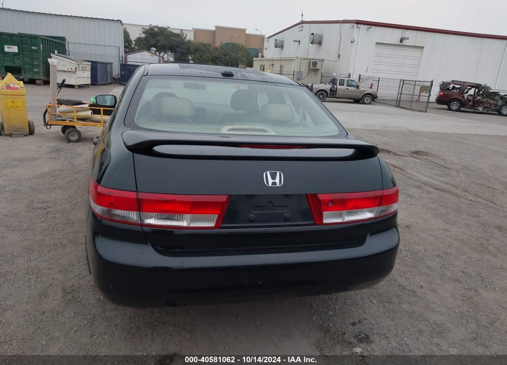 2004 HONDA ACCORD 2.4 EX VIN: JHMCM56884C002240