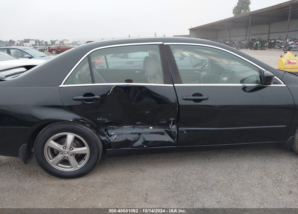 2004 HONDA ACCORD 2.4 EX VIN: JHMCM56884C002240