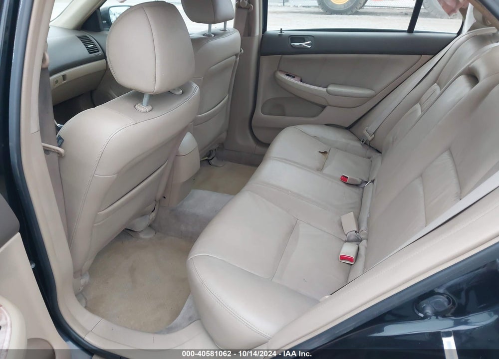 2004 HONDA ACCORD 2.4 EX VIN: JHMCM56884C002240