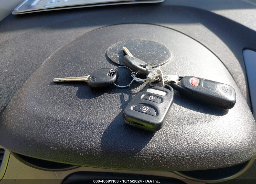2014 HYUNDAI ELANTRA SE VIN: 5NPDH4AE3EH457133