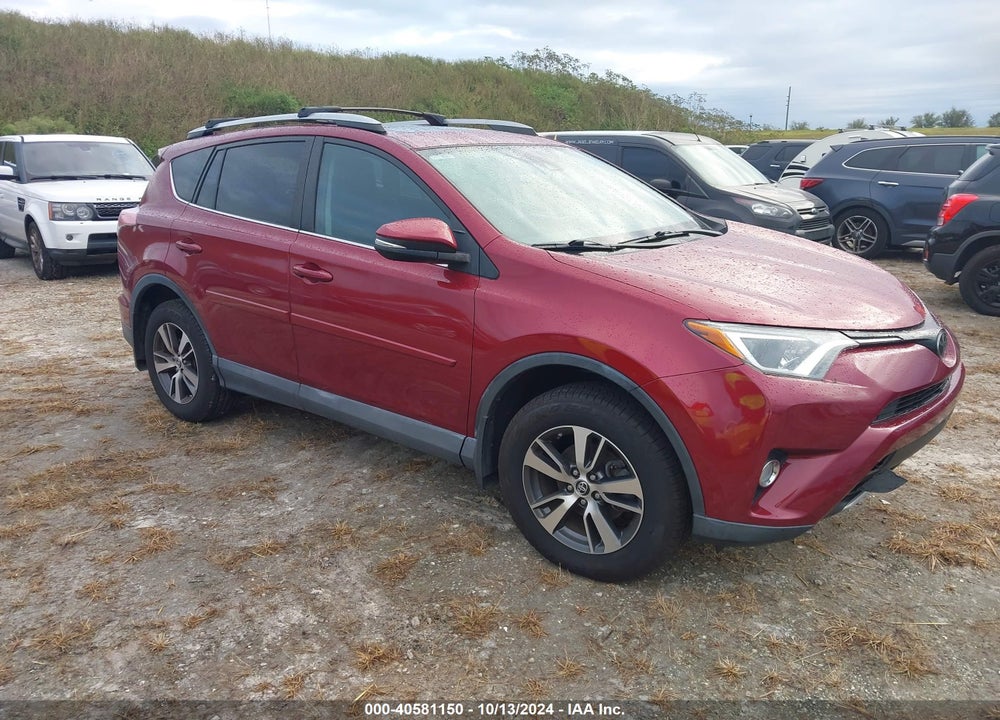 2018 TOYOTA RAV4 ADVENTURE/XLE VIN: 2T3RFREV7JW715241