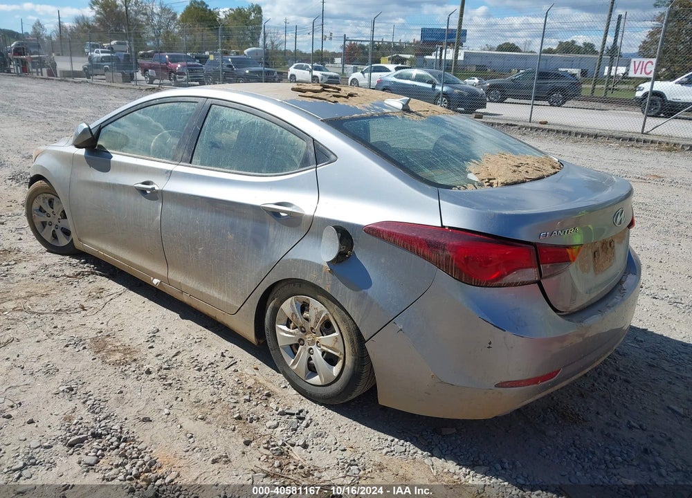 2016 HYUNDAI ELANTRA SE VIN: 5NPDH4AE7GH690774