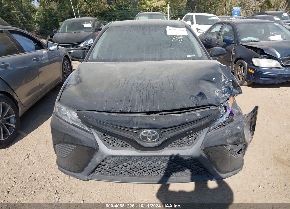 2018 TOYOTA CAMRY VIN: 4T1B11HK5JU038640