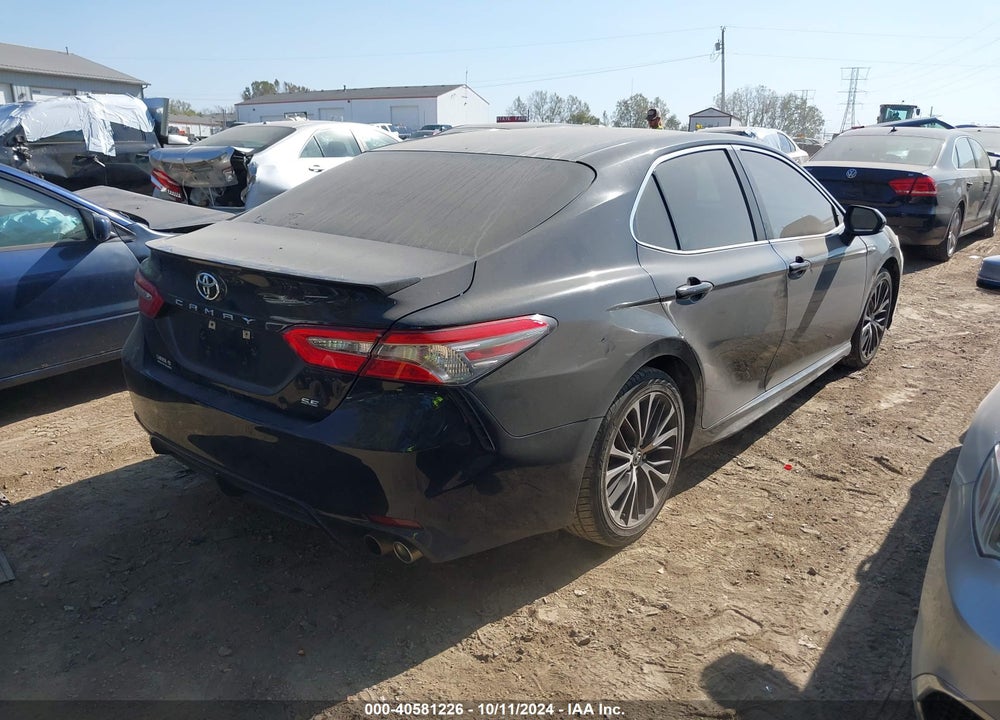 2018 TOYOTA CAMRY VIN: 4T1B11HK5JU038640