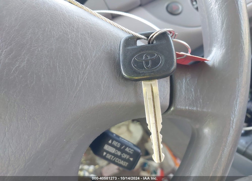 2004 TOYOTA CAMRY LE VIN: 4T1BE32K64U859372