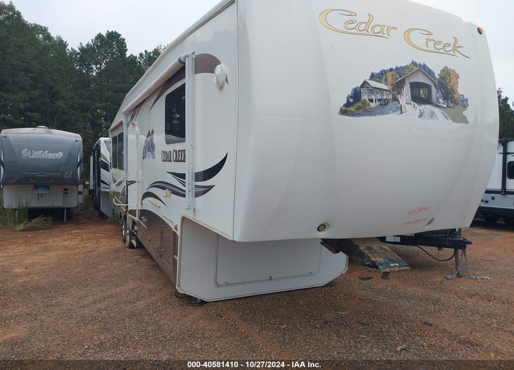 2011 FOREST RIVER CEDAR CREEK VIN: 4X4FCRM24BS204450