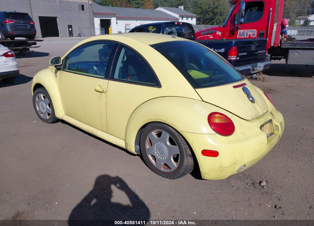 2000 VOLKSWAGEN NEW BEETLE GLS VIN: 3VWCC21C5YM412655
