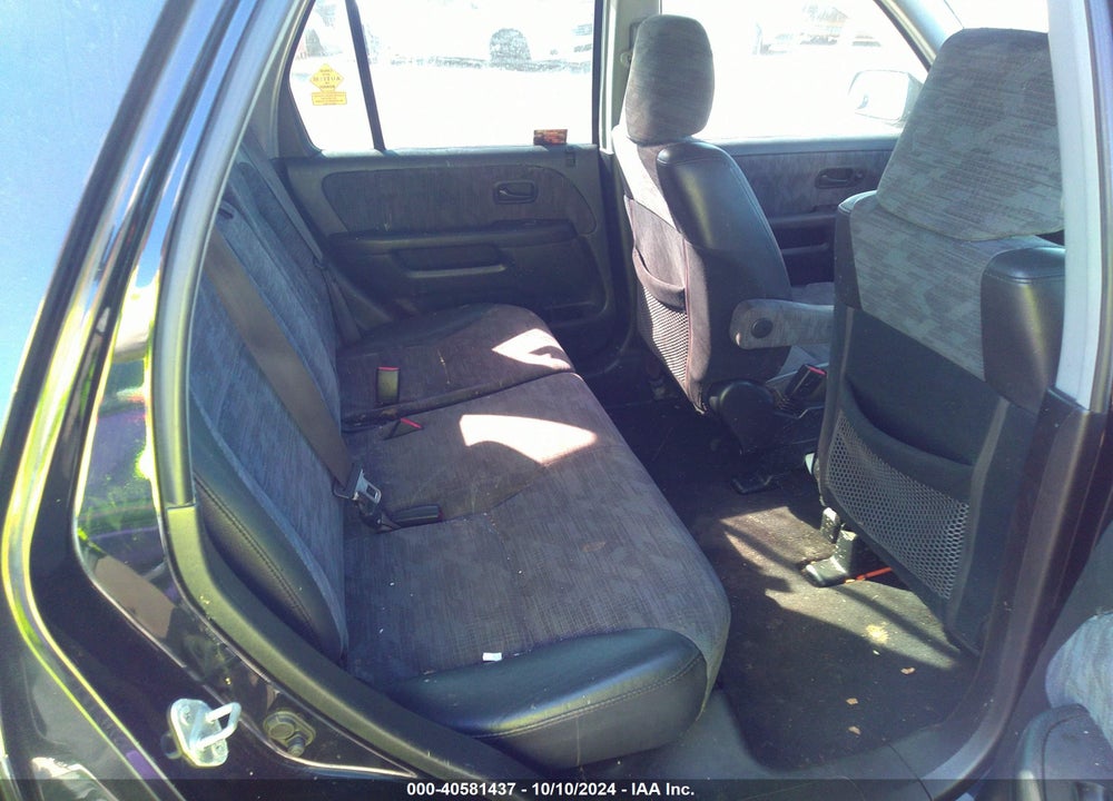 2004 HONDA CR-V LX VIN: JHLRD68534C021513