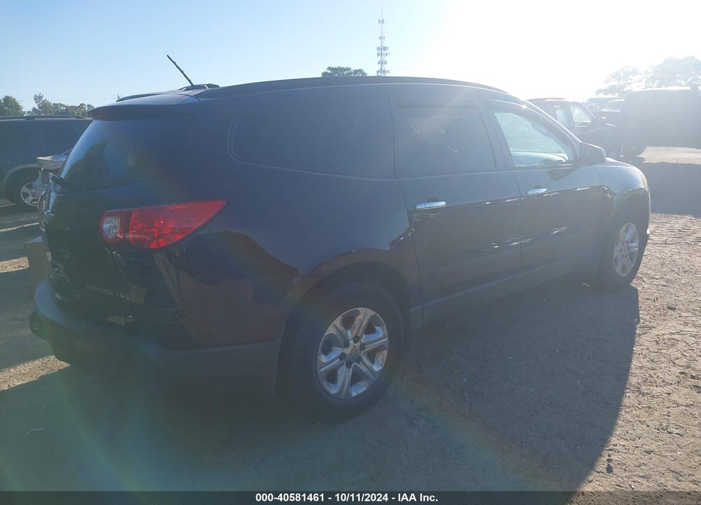 2010 CHEVROLET TRAVERSE LS VIN: 1GNLREED0AS137111