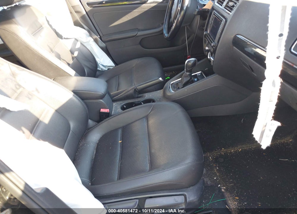 2018 VOLKSWAGEN JETTA 1.8T SE SPORT VIN: 3VWD17AJ9JM229318