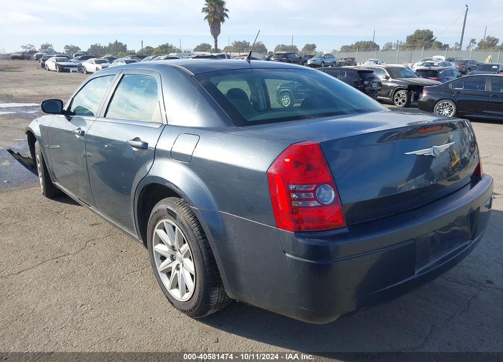 2008 CHRYSLER 300 LX VIN: 2C3KA43R58H218843