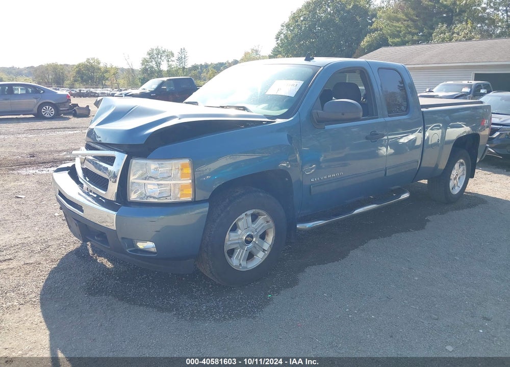2011 CHEVROLET SILVERADO 1500 LT VIN: 1GCRKSE35BZ369628