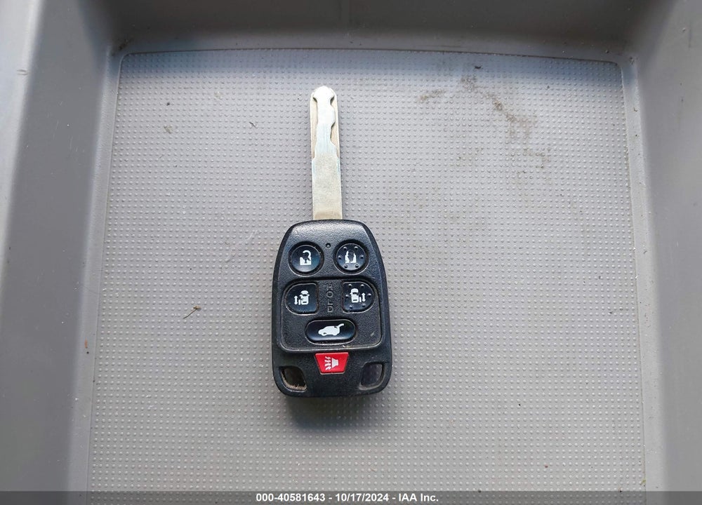 2011 HONDA ODYSSEY EX-L VIN: 5FNRL5H65BB093896