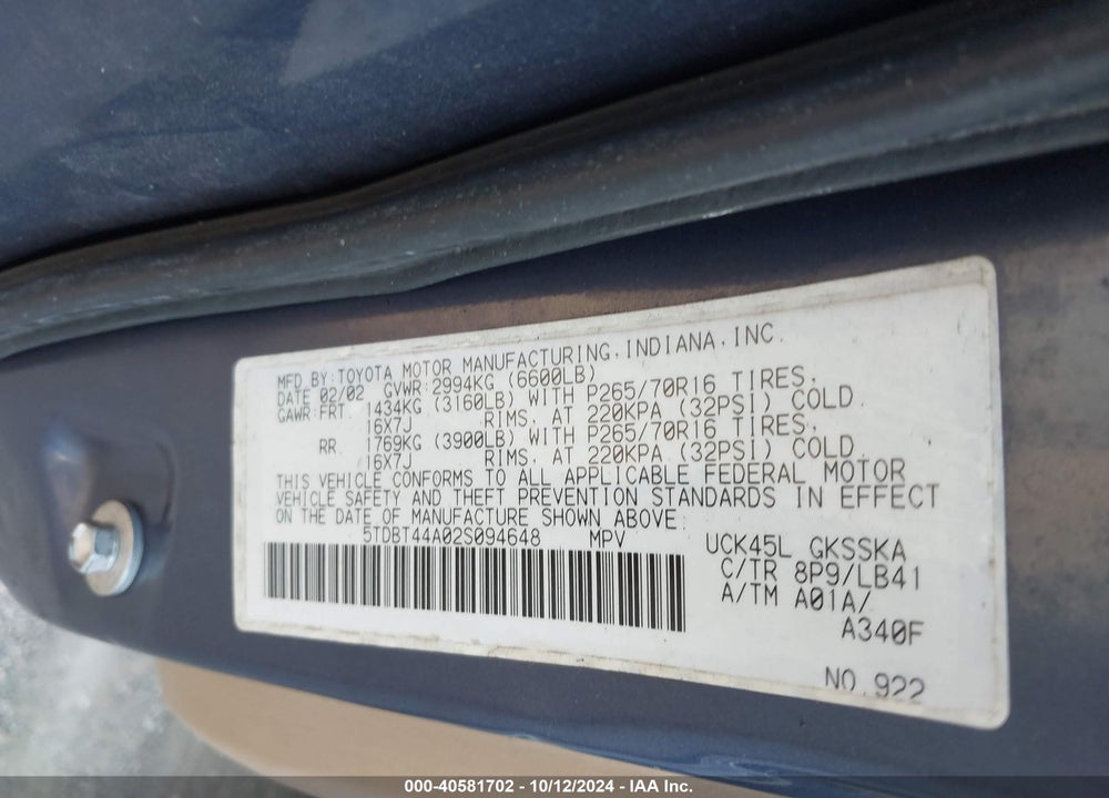 2002 TOYOTA SEQUOIA SR5 V8 VIN: 5TDBT44A02S094648