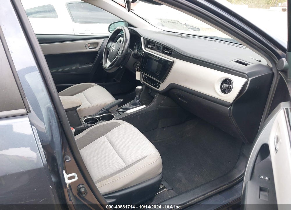 2018 TOYOTA COROLLA LE VIN: 5YFBURHE4JP852229
