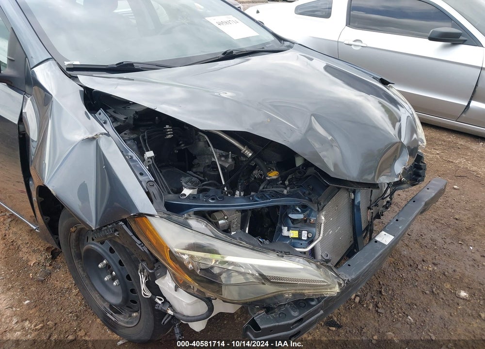 2018 TOYOTA COROLLA LE VIN: 5YFBURHE4JP852229