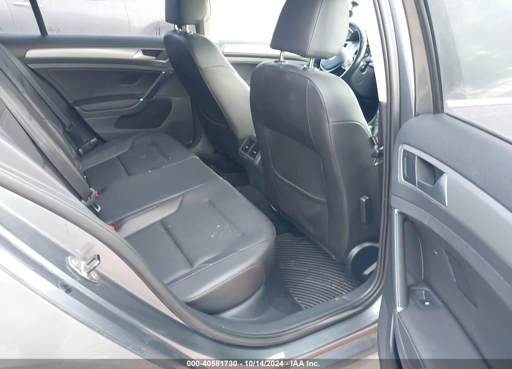 2015 VOLKSWAGEN GOLF SPORTWAGEN TSI SE 4-DOOR VIN: 3VWC17AUXFM514736