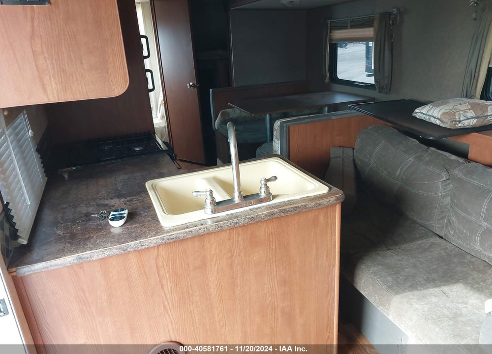 2015 FOREST RIVER OTHER VIN: 4X4TWDB2XF7348724