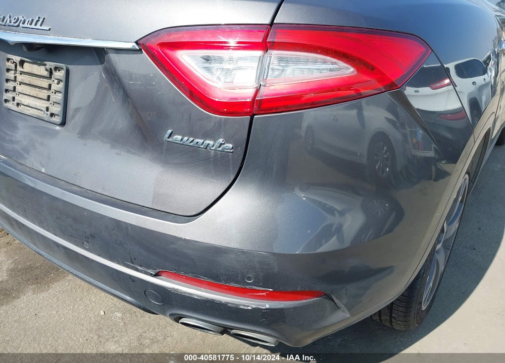 2017 MASERATI LEVANTE VIN: ZN661XUS6HX217503