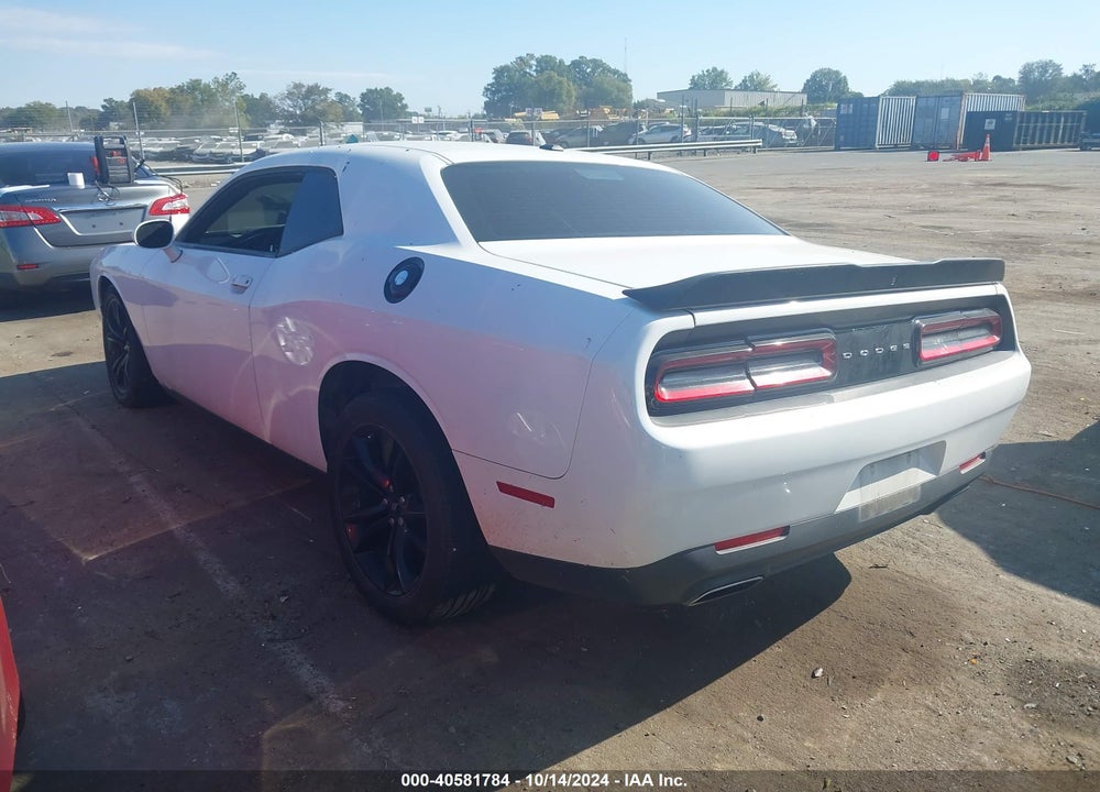 2018 DODGE CHALLENGER SXT VIN: 2C3CDZAG1JH127939