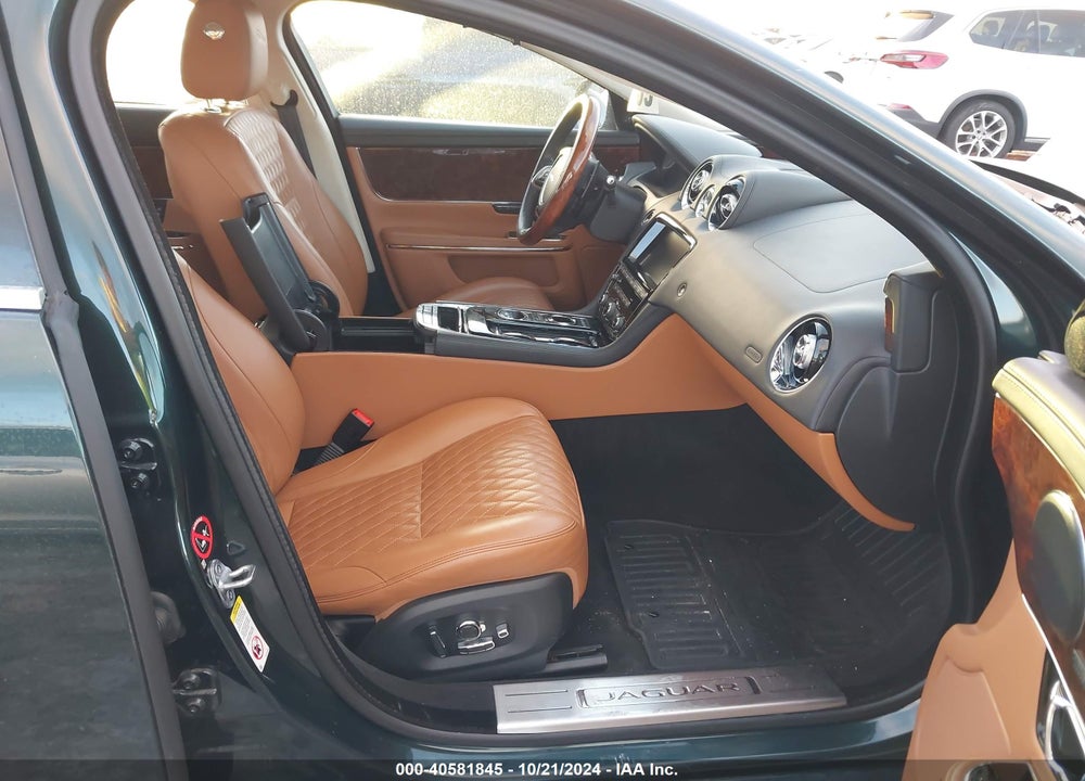 2018 JAGUAR XJ XJL PORTFOLIO VIN: SAJWJ2GD4J8W15523