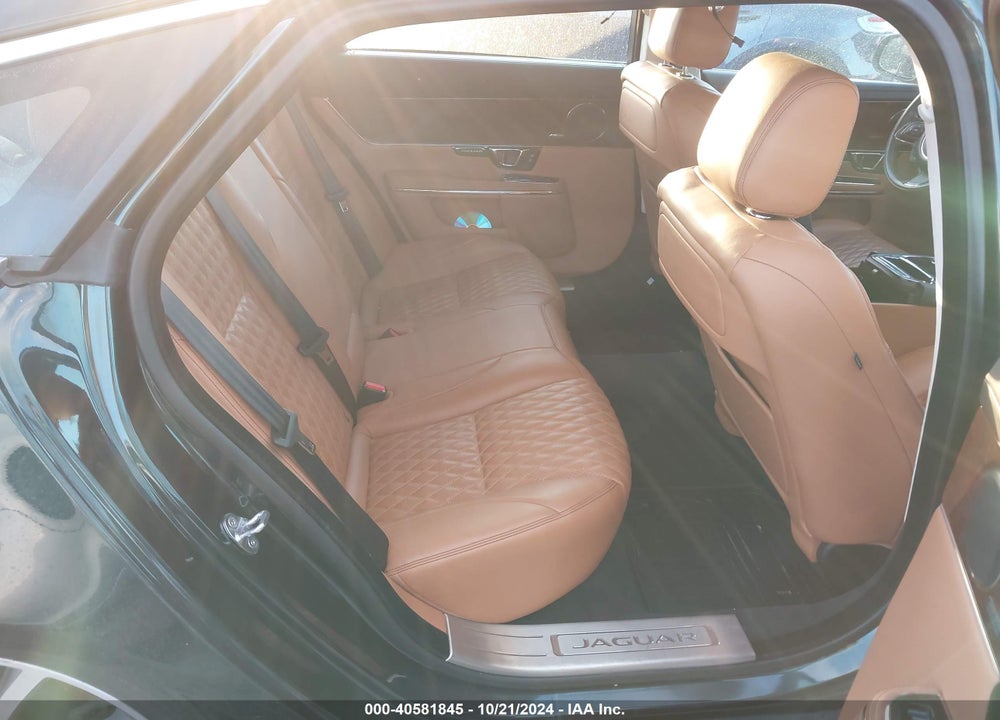 2018 JAGUAR XJ XJL PORTFOLIO VIN: SAJWJ2GD4J8W15523
