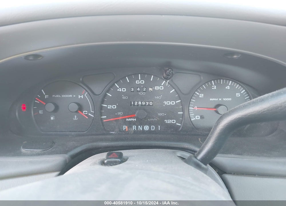 2003 FORD TAURUS SES VIN: 1FAFP55U83A277806