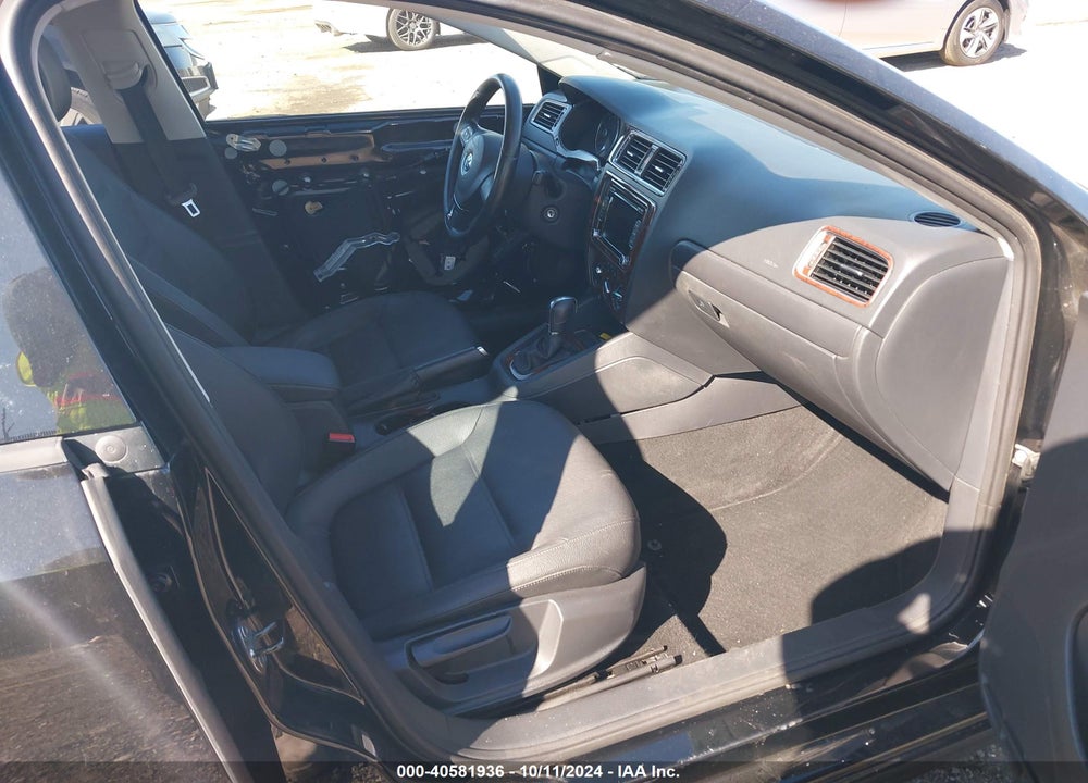 2012 VOLKSWAGEN JETTA 2.5L SE VIN: 3VWDP7AJ8CM360919