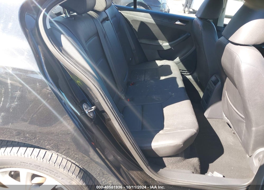 2012 VOLKSWAGEN JETTA 2.5L SE VIN: 3VWDP7AJ8CM360919