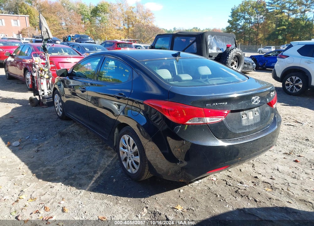 2013 HYUNDAI ELANTRA GLS VIN: 5NPDH4AE6DH229366
