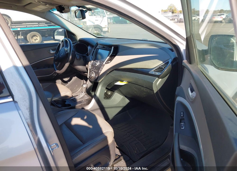 2014 HYUNDAI SANTA FE VIN: KM8SRDHF3EU042625